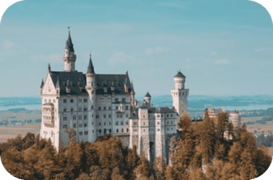 Фото замку на горі